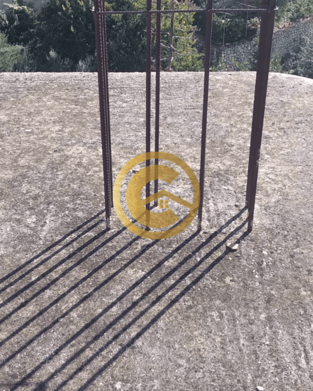 Karabinë në Shitje – Truall 300 m² me Ndërtim 88 m² | Mundësi Investimi 3