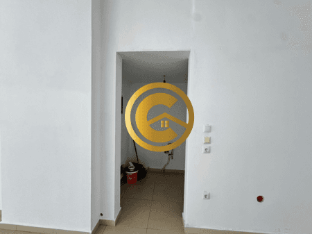 Dyqan me Qira në Rrugën e 4, Sarandë
