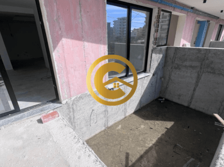 Apartament 1+1 për Shitje me Pishinë Private 3