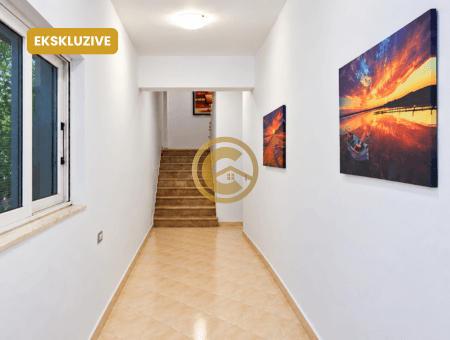 Vilë në shitje në Kodër, Sarandë 3 apartamente 1+1 4