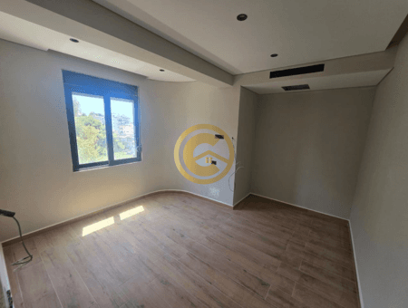 Apartament 2+1+2 në Shitje pranë Terminalit të Ri, Sarandë 2