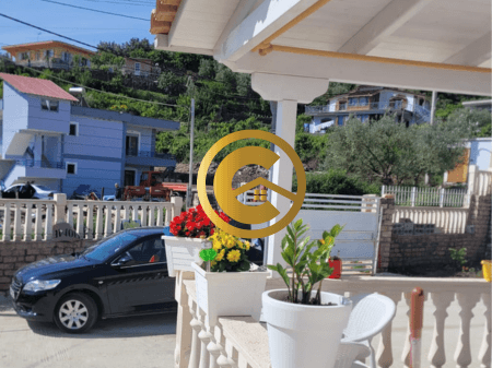 Shitet shtëpi private me oborr në Metoq, Sarandë – Investim ideal për banim dhe qetësi 2