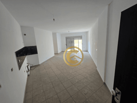 Apartament 1+1 me Pamje Deti në Shitje, Rruga e Pestë, Sarandë 2