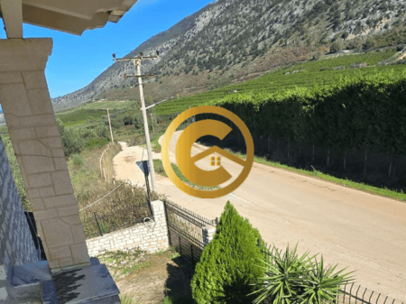 Vilë Tradicionale në Gurë në Shitje në Xarrë – 3 Kate, 120 m² 4