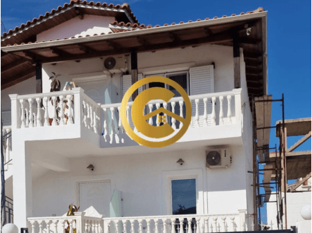 Vilë për Shitje në Ksamil – Pranë Sheshi i Valltarëve