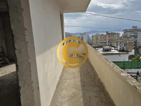 Vilë në shitje pranë Marinës në Sarandë – Investim me potencial zhvillimi 3