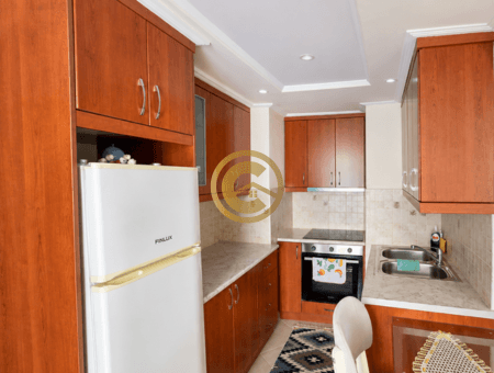 Apartament me qira vjetore apartament 1+1 me pamje deti 2