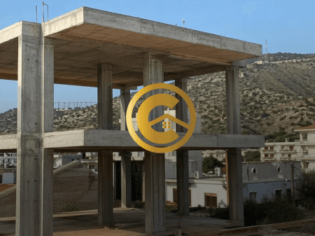 Shitet Karabina 2-Katëshe me Pamje Deti në Berdenesh, Sarandë