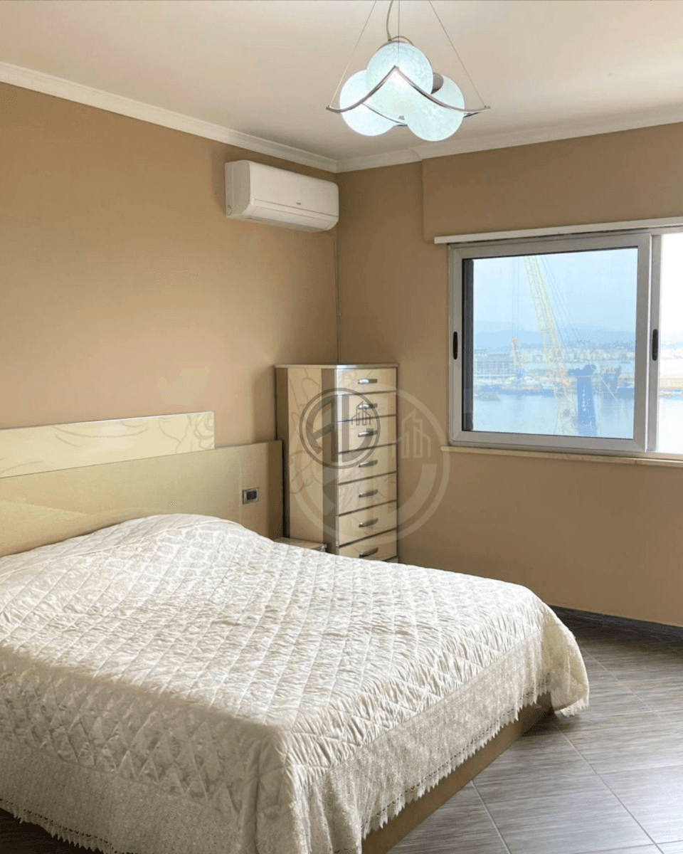 Apartment me qera 2+1+2 Rruga Portit 3
