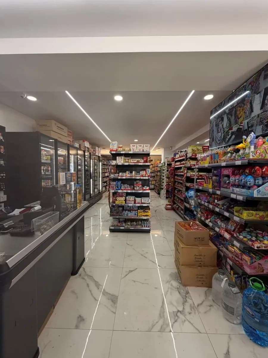 Shitet Ambient Biznesi + Biznes Aktiv, Plazh Durres