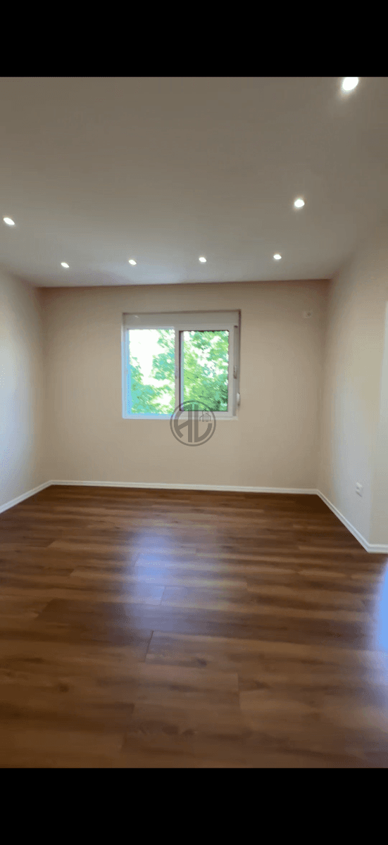 Shitet Apartament 2+1 – Lagja 16, pranë Kopshtit "Soros", Durrës 2