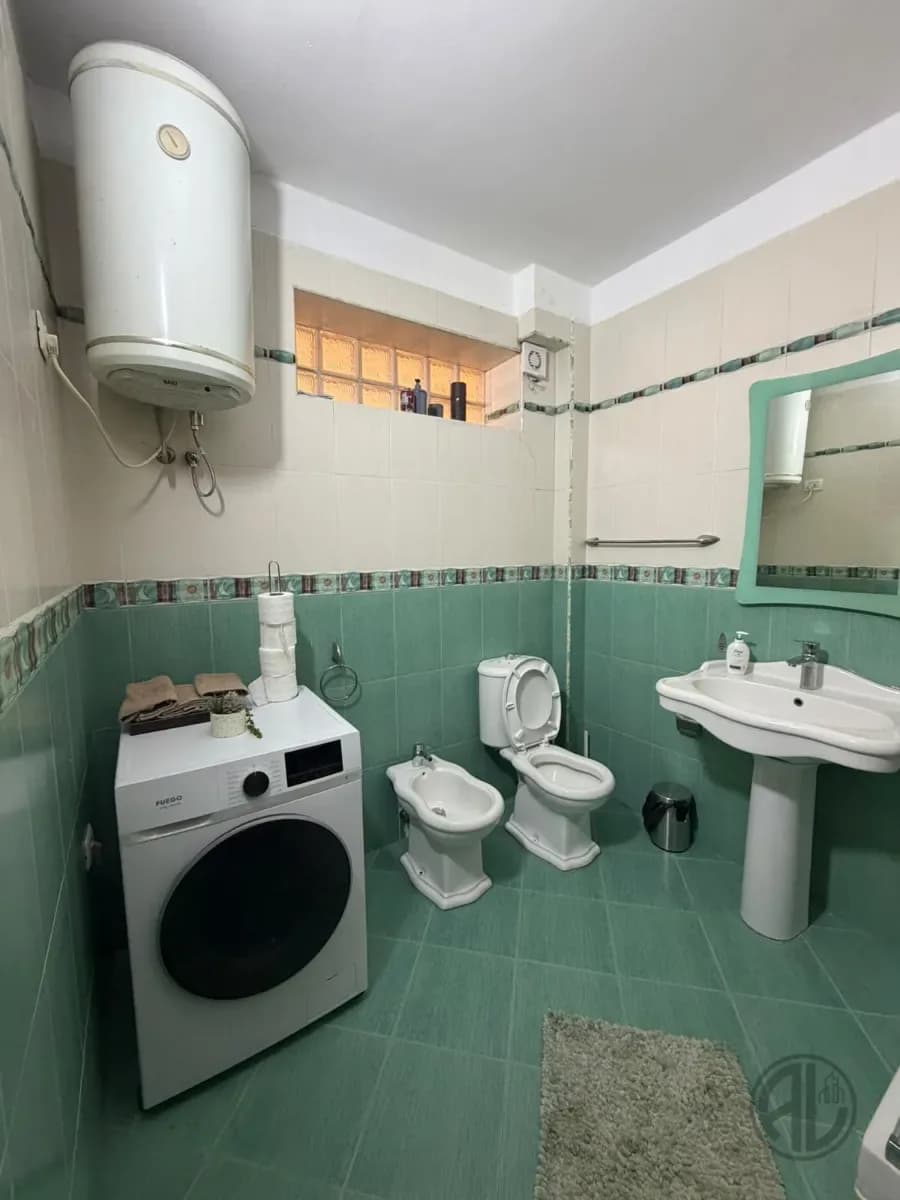 Jepet me qera apartament 2+1 prane Flagship Center 3