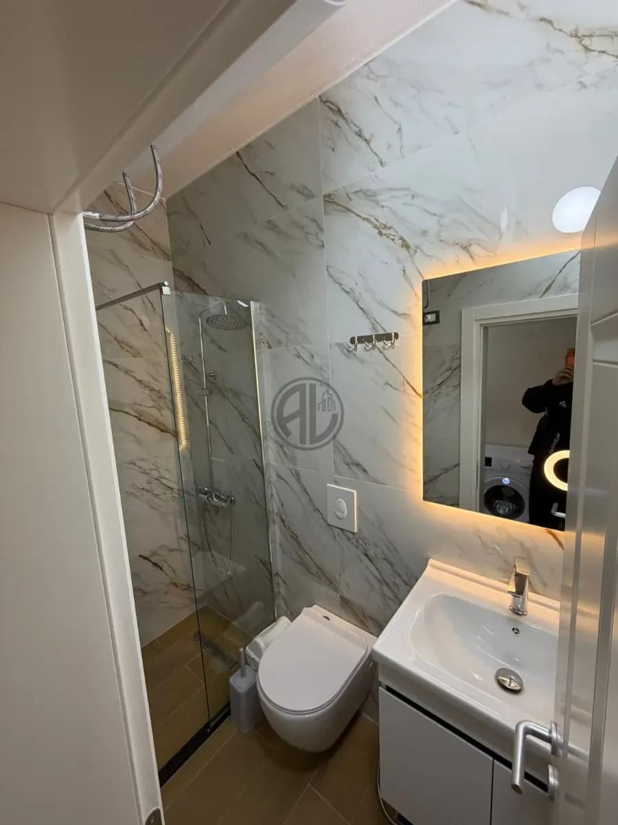 Garsoniere për shitje në zonën e Shkëmbit të Kavajës, prane Majestic 3