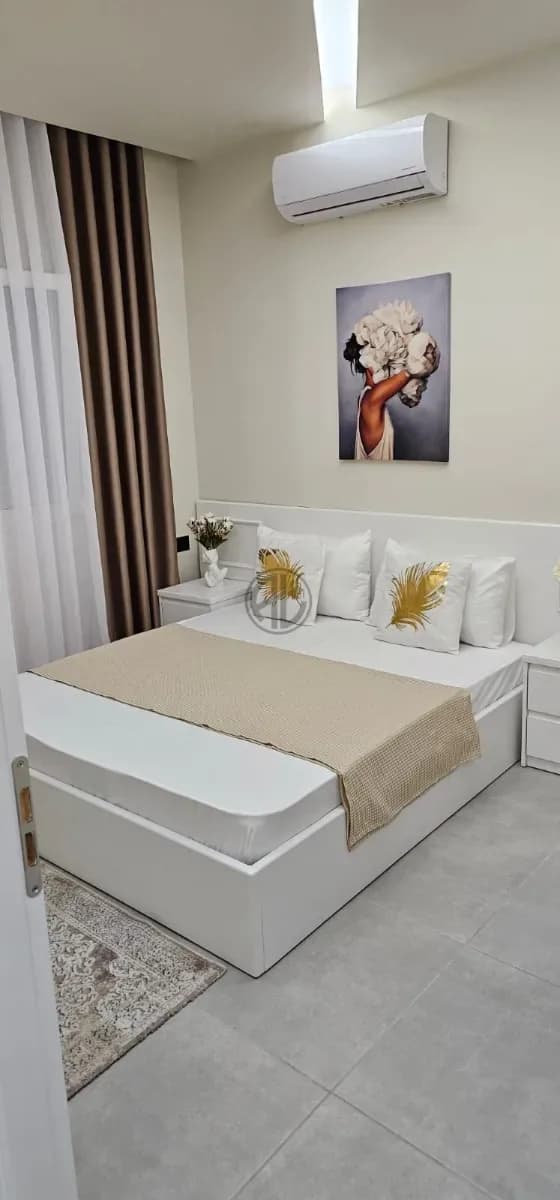 Shiten 3 garsoniere + 1 dyqan buzë rruge kryesore ne Plazh, Durres 2