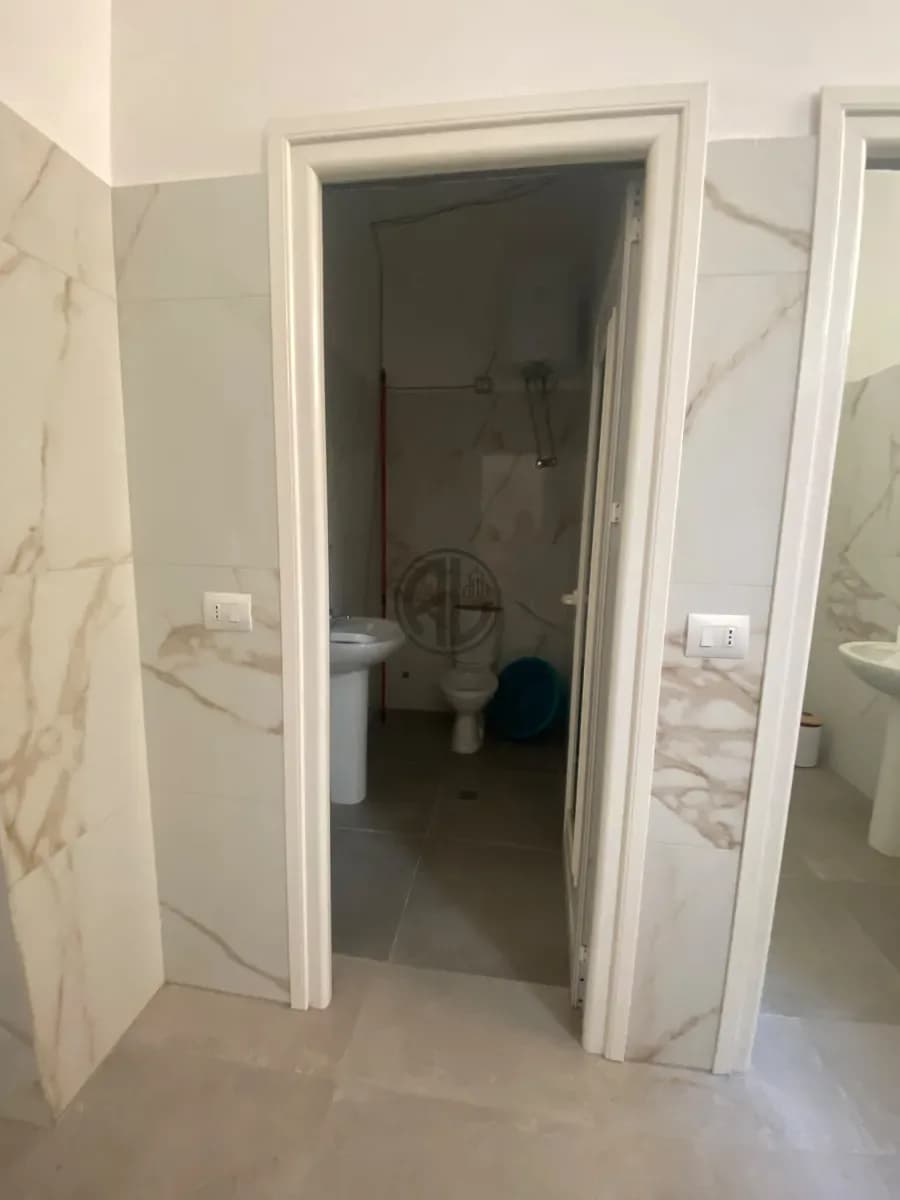 Jepet me qera ambient biznesi , Ne plazh Durres 2
