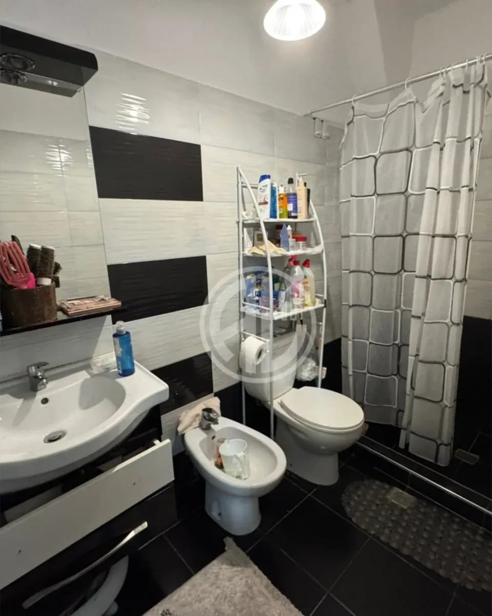 NË SHITJE – APARTAMENT 1+1 Spitali Durres 2