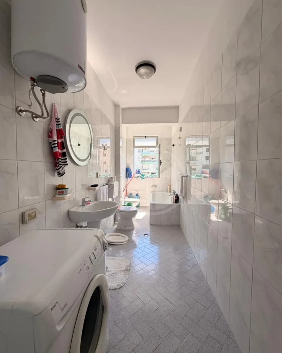 Apartament 2+2+2 me Qira – prane Kryqi i kuq Durres 4