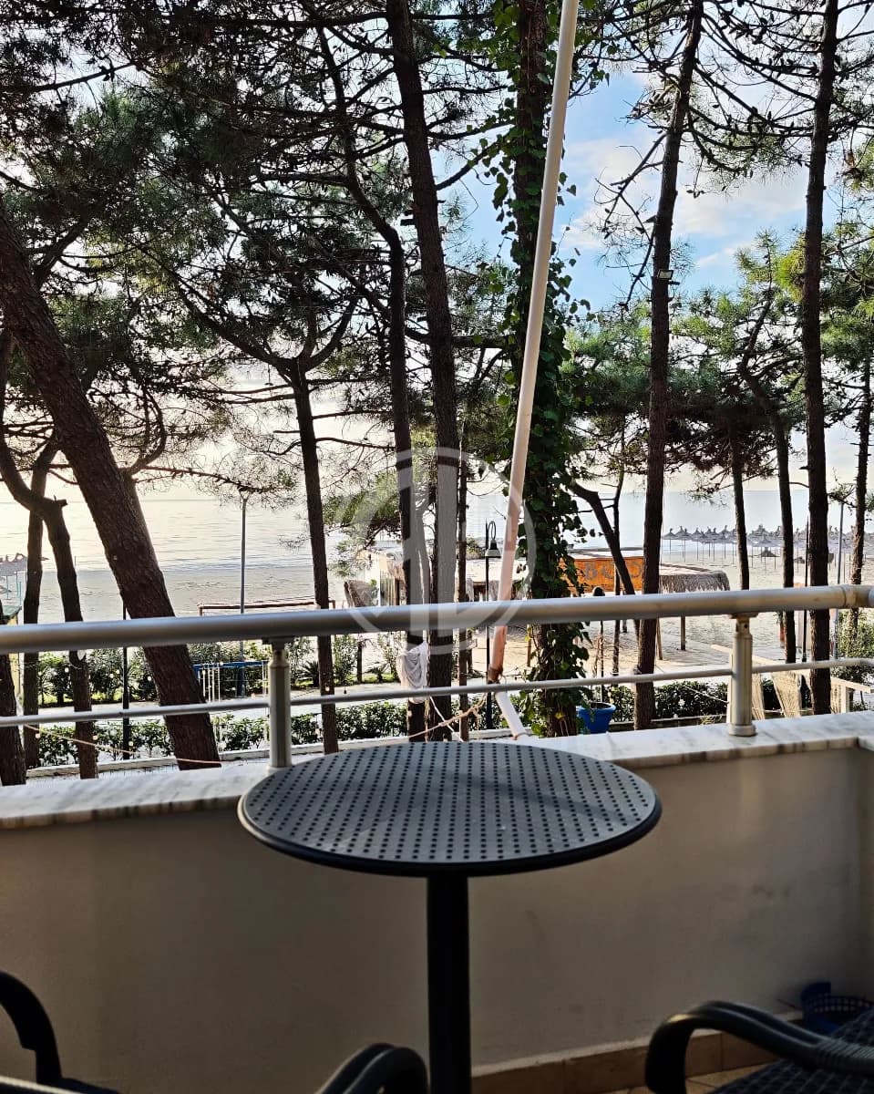 Shitet Apartament 2+1 – Vijë e Parë me Detin, Golem