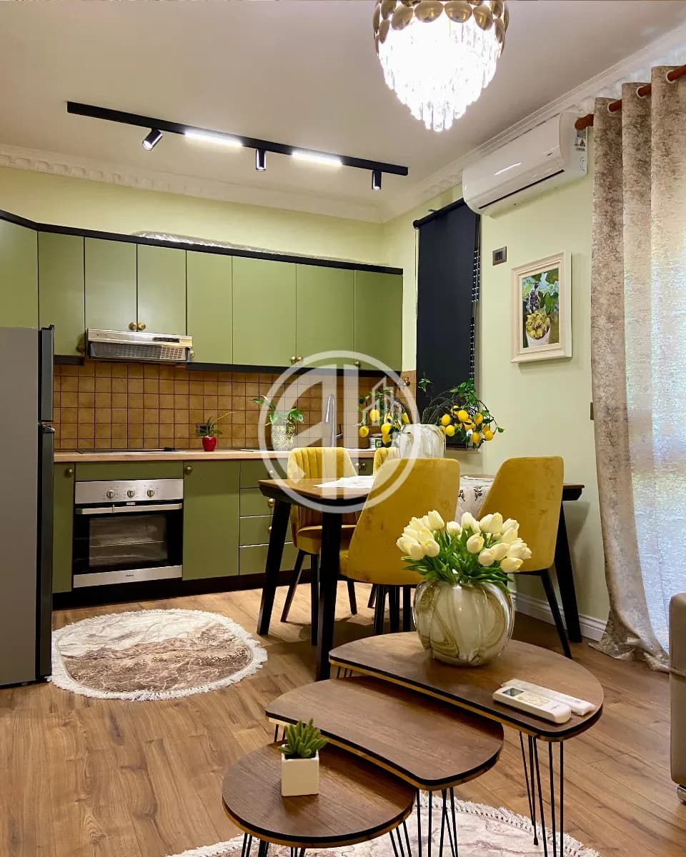 Per qira Super Apartament 1+1 Muzeumi-Durres Qender !