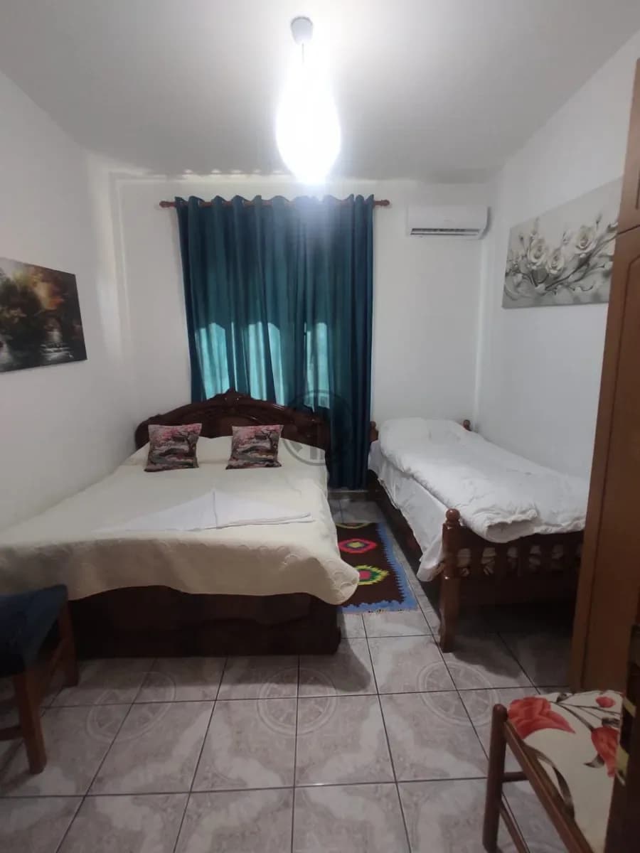 Jepet me qira kati i pare te nji ville private 3+3 per 700€, Plazh Durres