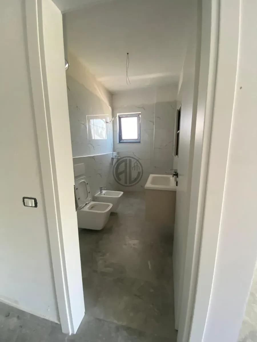Shiten apartament në – Golem, Durrës 3