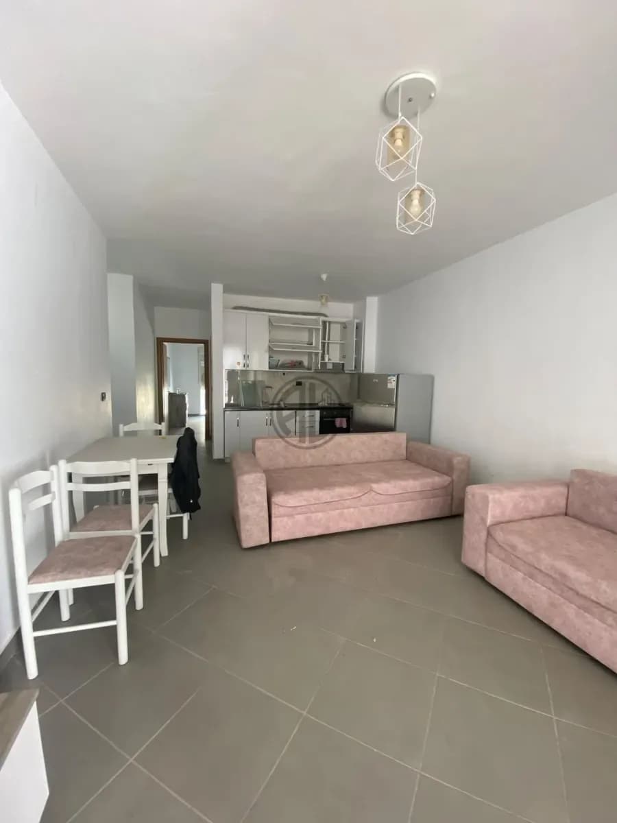 Apartament 1+1 jepet me Qira , Durres Plazh, 40,000 Lekë/muaj 2