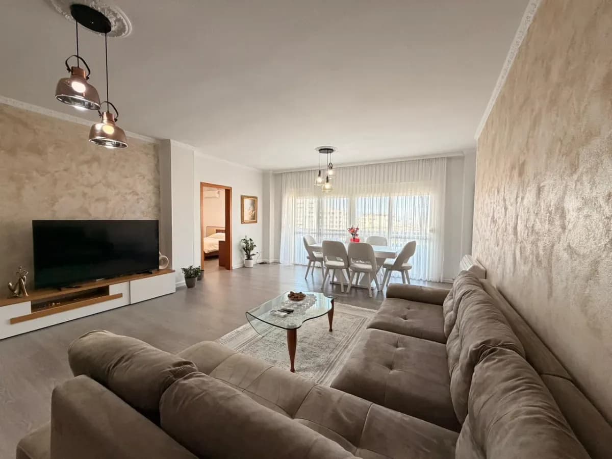Apartament 3+1+2 –Qender , Durrës