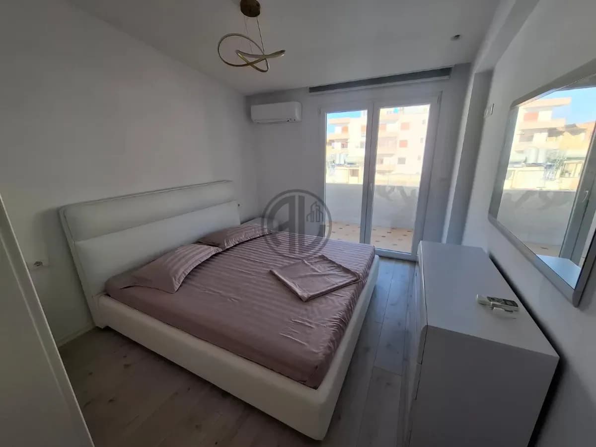 Apartament front seaview 2+1 per Qira 4