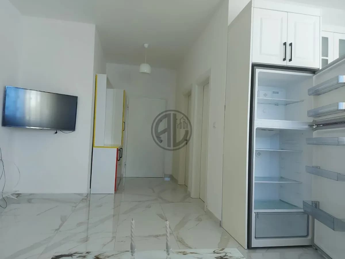 Apartament 1+1 me Qira tek Shkembi Kavajes 2