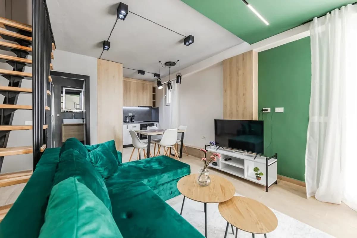 Shitet Duplex tek Shkëmbi i Kavajës – pak hapa larg detit 2
