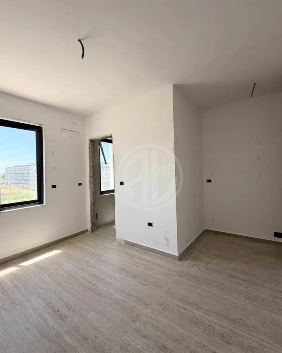 Apartament 1+1 + Garazh për Shitje në Golem 2
