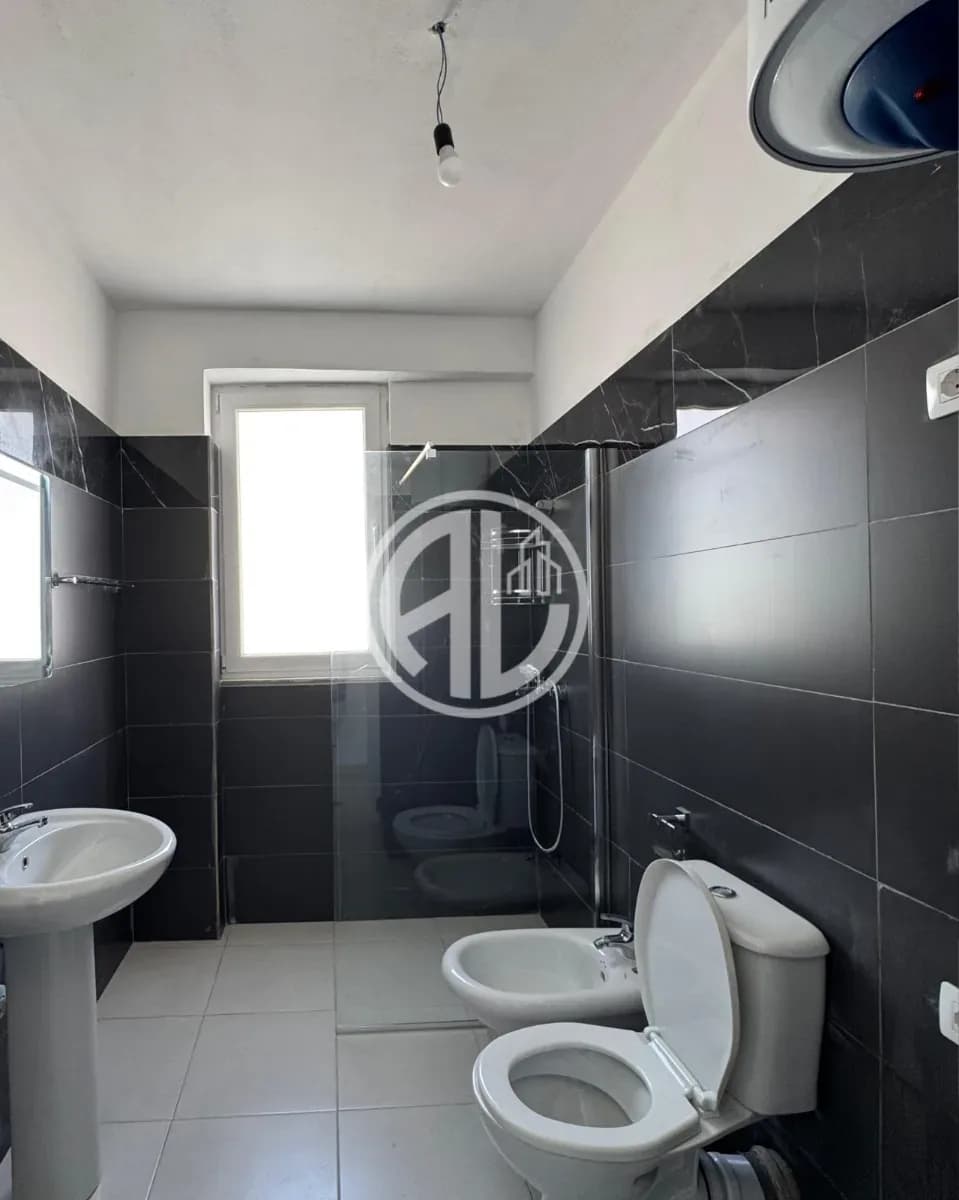 Apartament 3+1+2 për Qira – Durrës,Spitali 3