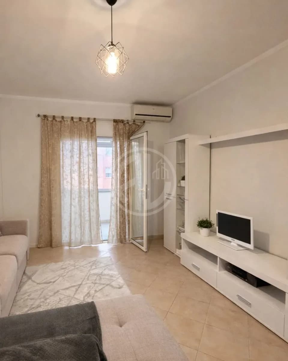 Apartament 1+1 prane Spitalit Rajonal Durres 2