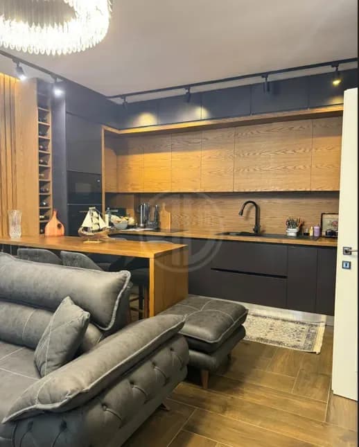 Apartament 2+1 me qera — Rruga e Portit 4