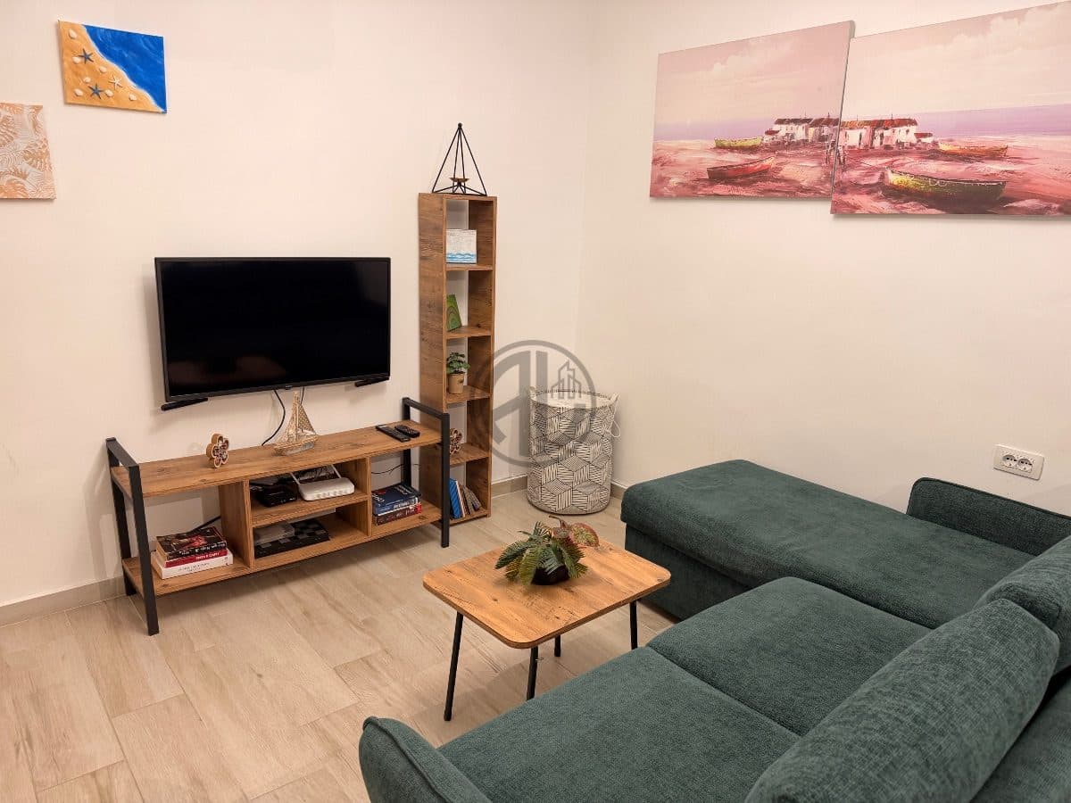 Apartament 1+1 vije e pare me detin tek Shkëmbi i Kavajës 2