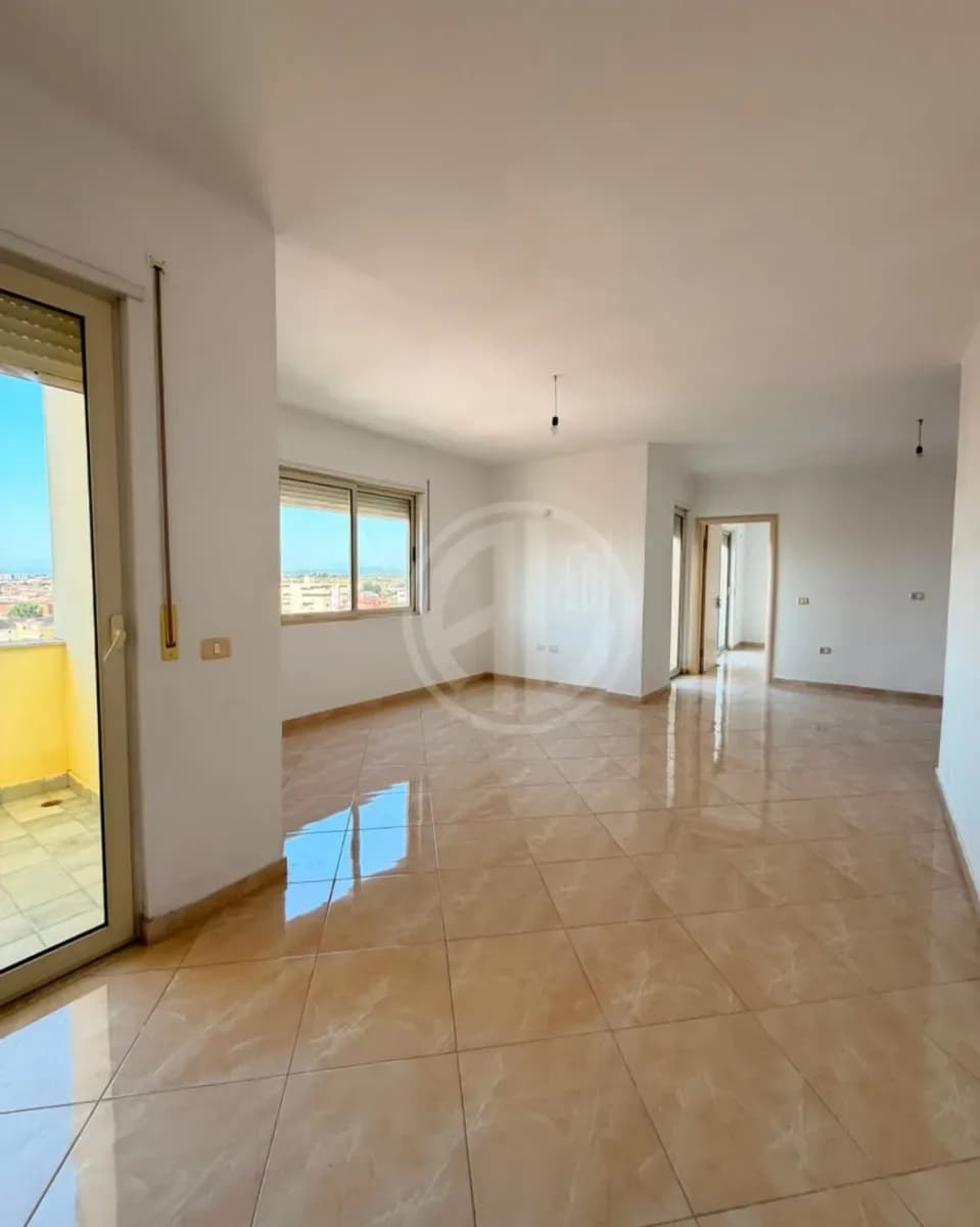 Shitet Apartament 2+1 me Super Verandë dhe Pamje nga Deti – Plazh, Durrës 3