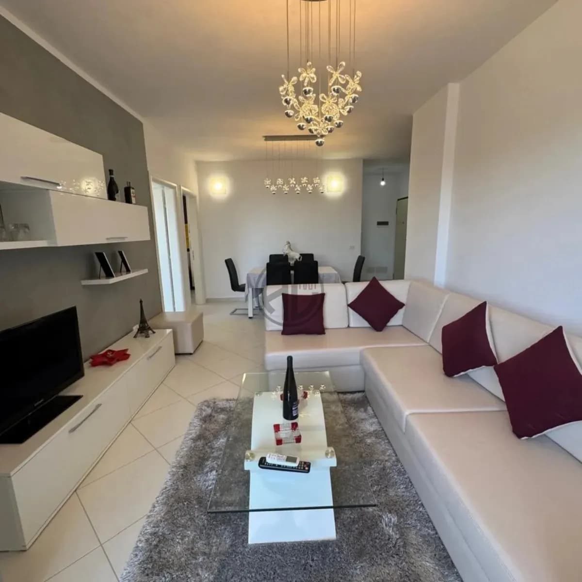 Shitet Apartament 2+1 me pamje deti dhe Garazh te mbyllur 30m2 3