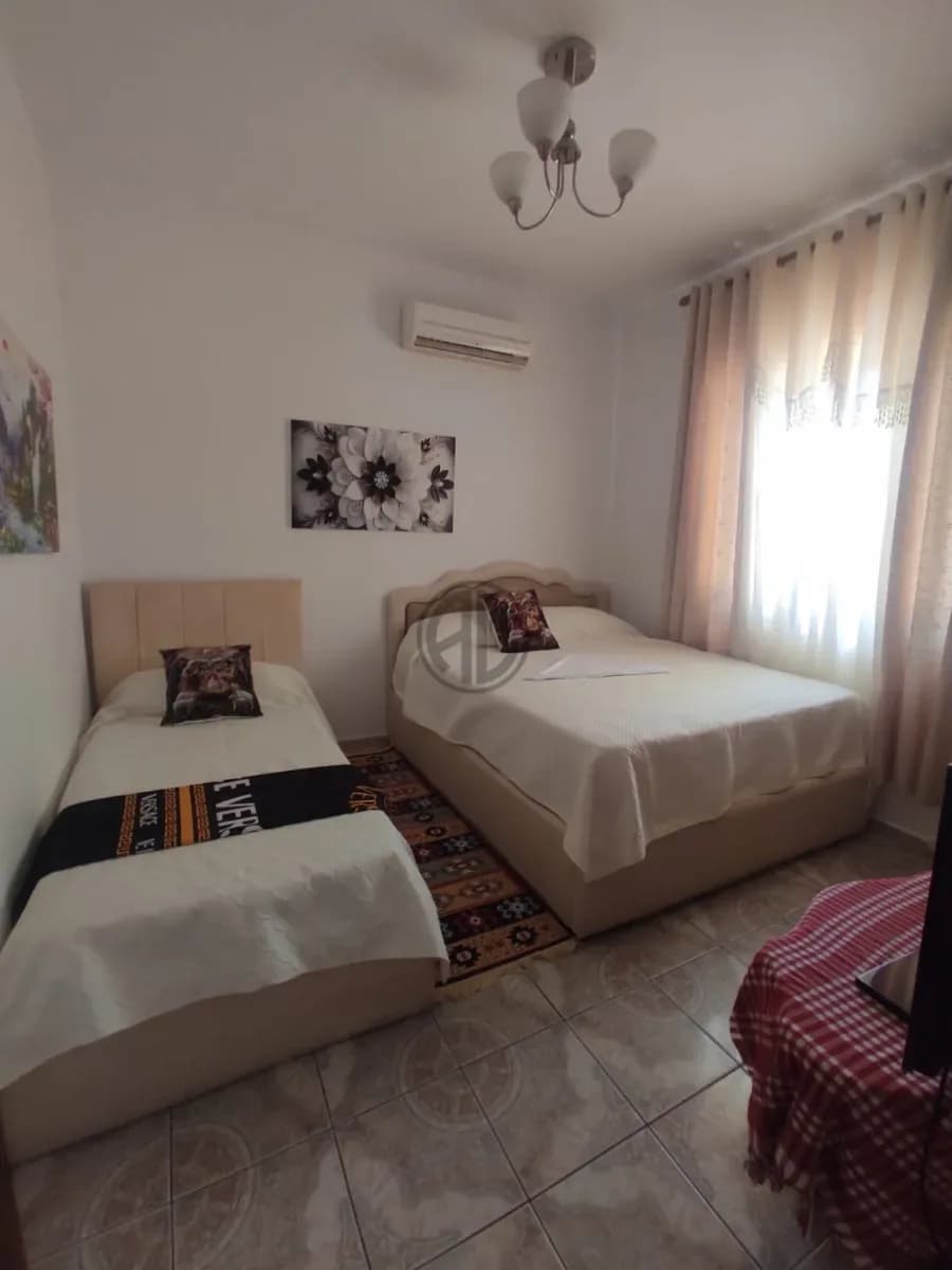 Jepet me qira kati i pare te nji ville private 3+3 per 700€, Plazh Durres 3