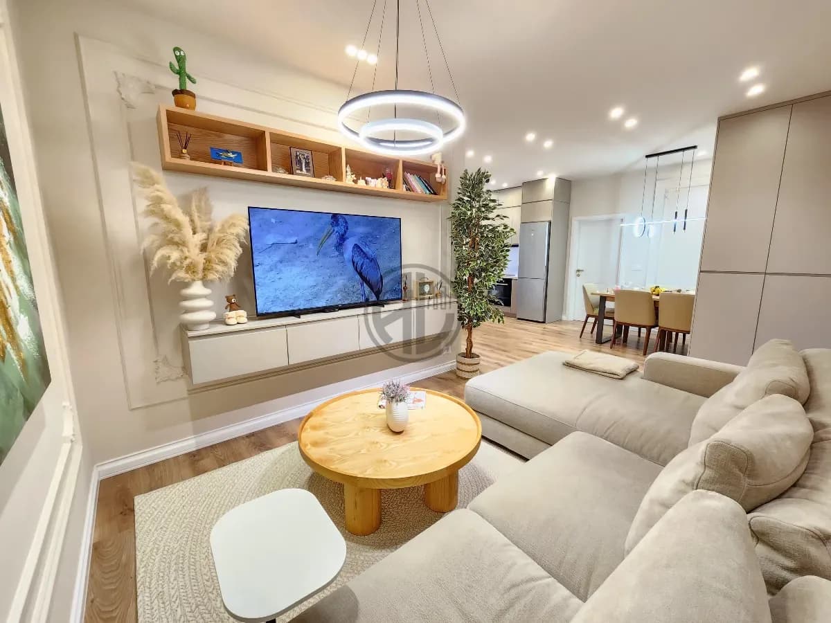 Shitet Apartament 2+1, Plazh-Durres