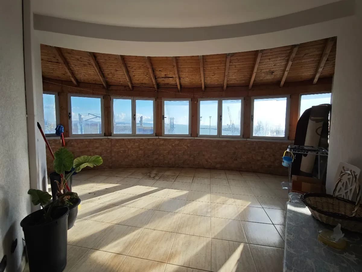 Apartament 2+1 ne katin e 4 prane kishes Ortodokse, ne Durres 4
