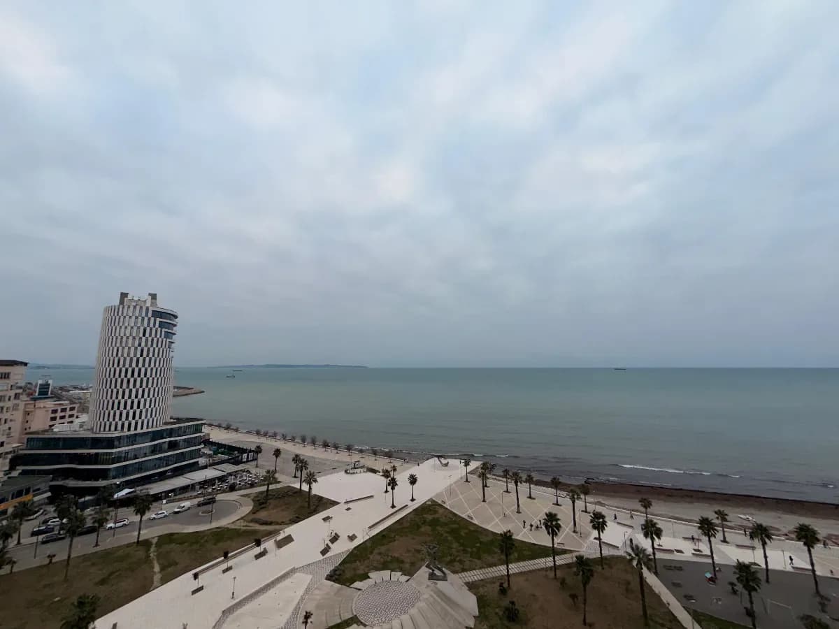 Apartament 3+1+2 me Pamje Deti -Vollga- Durres