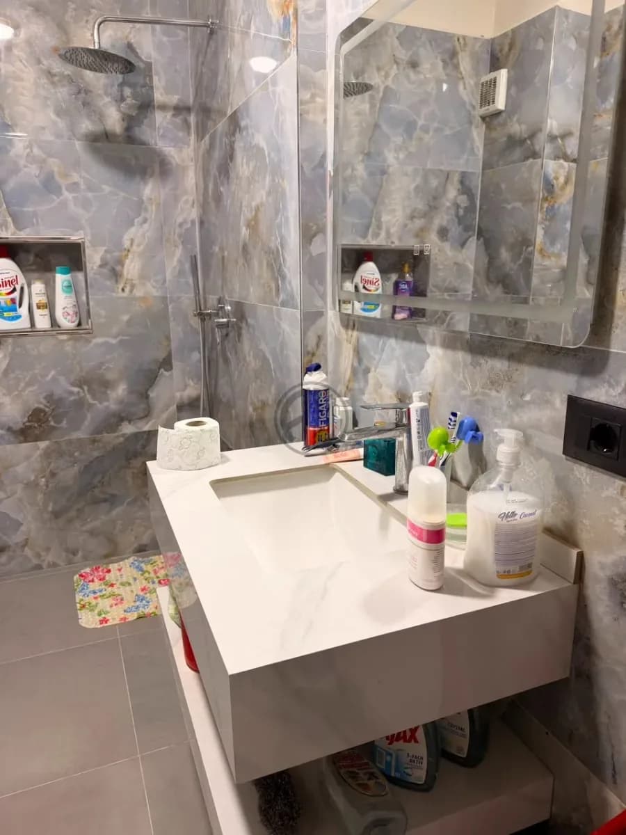 Apartament 1+1 për Shitje – Mal i Robit, vetëm pak metra larg detit! 2