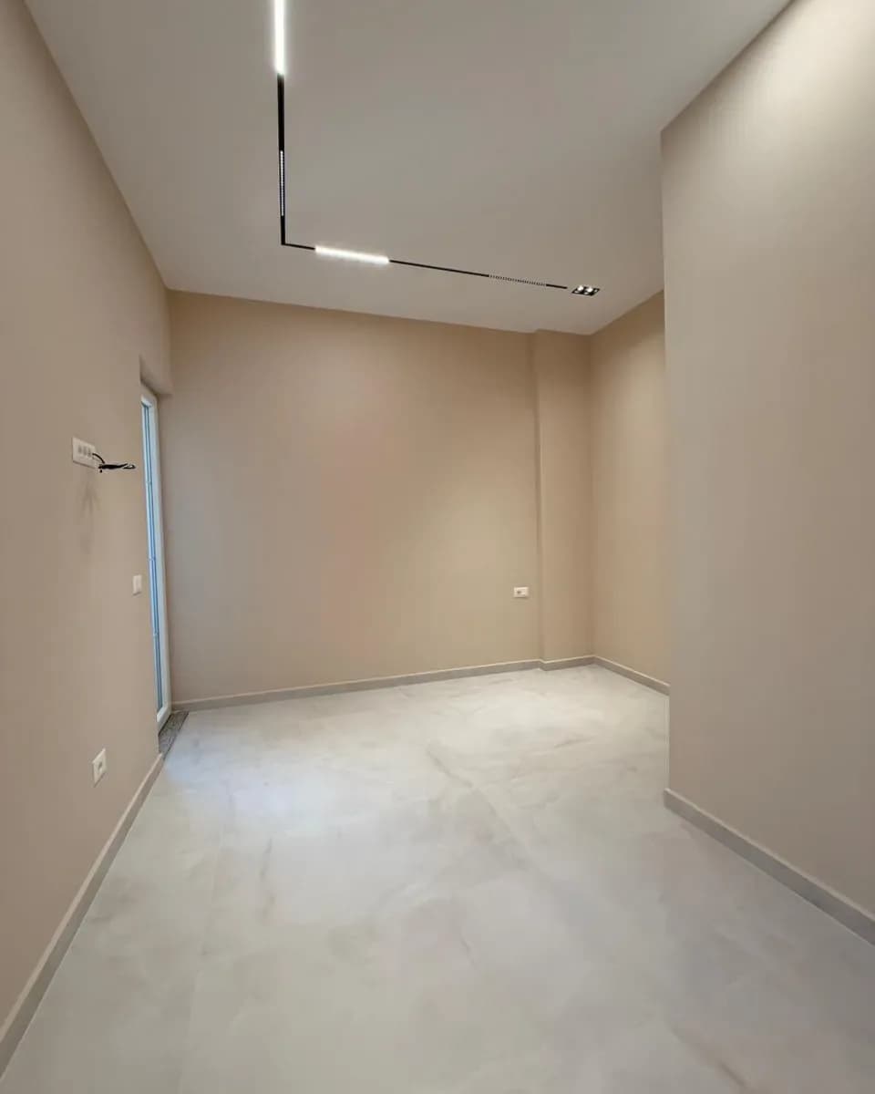 Jepet me Qira Ambient Biznesi – Stacioni iTrenit, Durrës 4