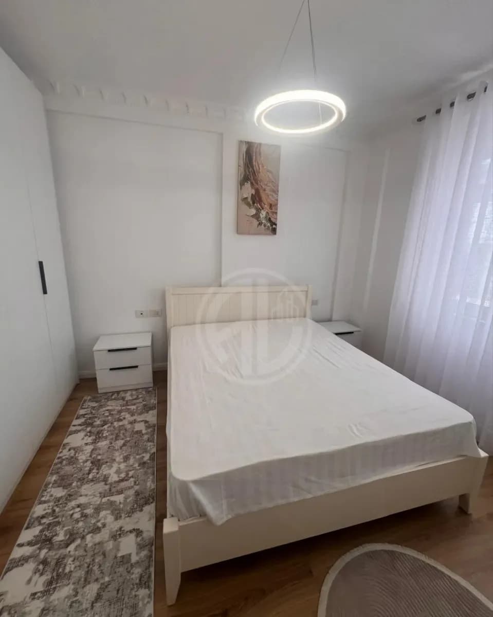 Shitet Apartament 1+1 i Sapomobiluar – Golem, Rruga Viena 2