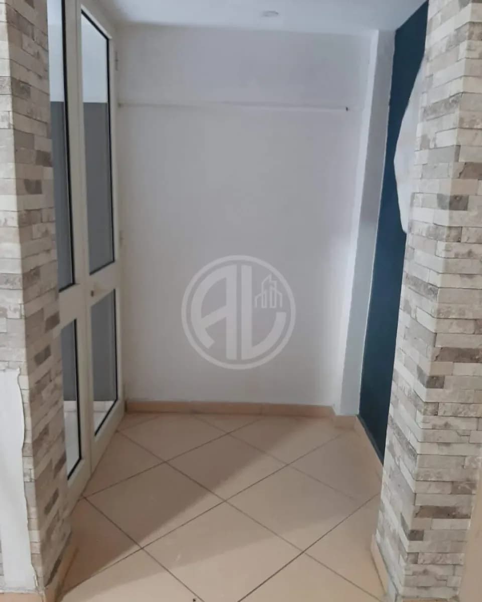 Ambient biznesi prane Ish Parkut Sportiv 3