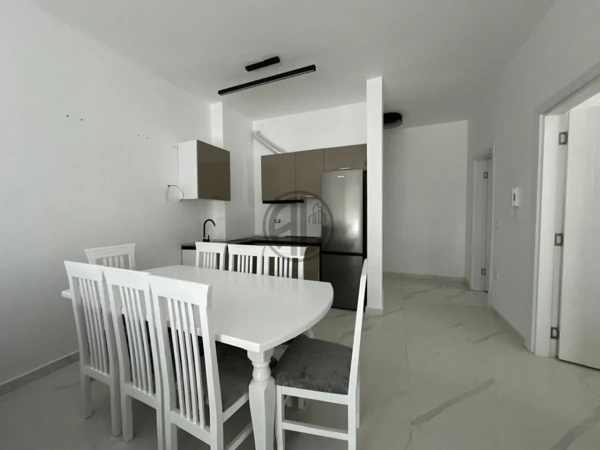 Apartament 2+1 vije e pare me detin, tek Mali i Robit 3
