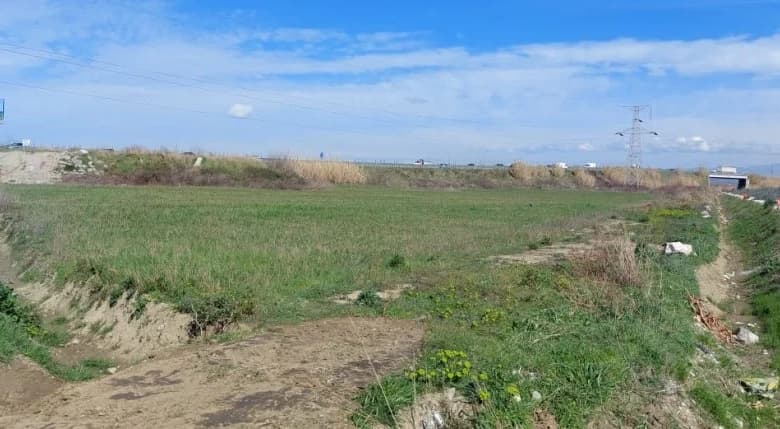 Shitje | Tokë / Truall | Autostrada "Tiranë - Durrës" | 260000 € 4