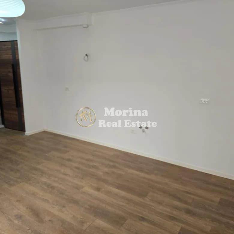 Shitje | Apartament 1 + 1 | Ali Demi, ish tregu elektrik| 115000 € 3