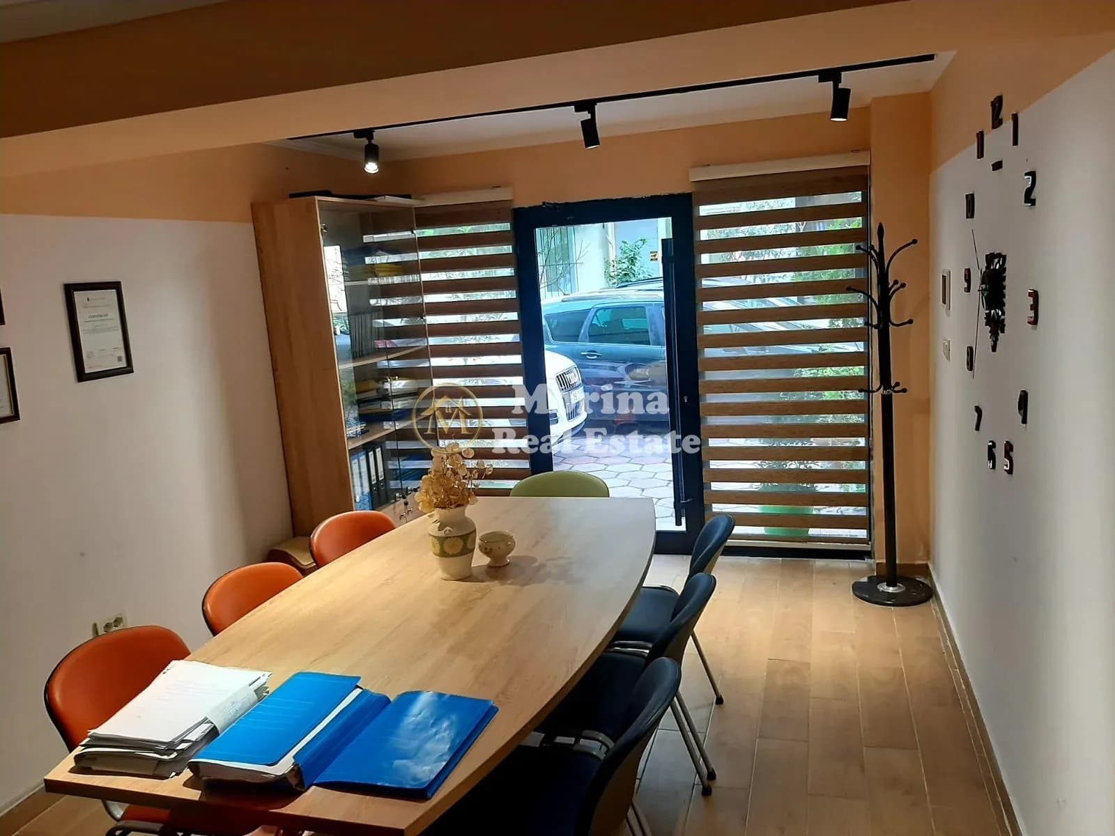Shitje | Ambjent Biznesi | Rruga Muhamet Gjollesha | 105000 €