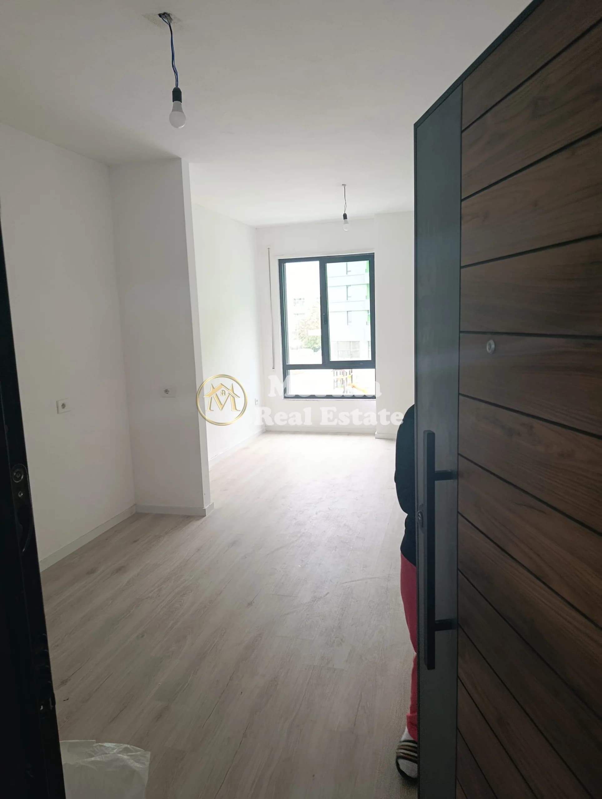 Qera | Apartament 1 + 1 | Rruga 5 Maji | 400 €/muaj